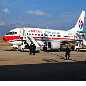 杭州空运公司航空快运业稳步发展的原因是什么？